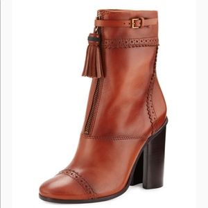 Tory Burch Huxley bootie in runway almond. NBW NWT